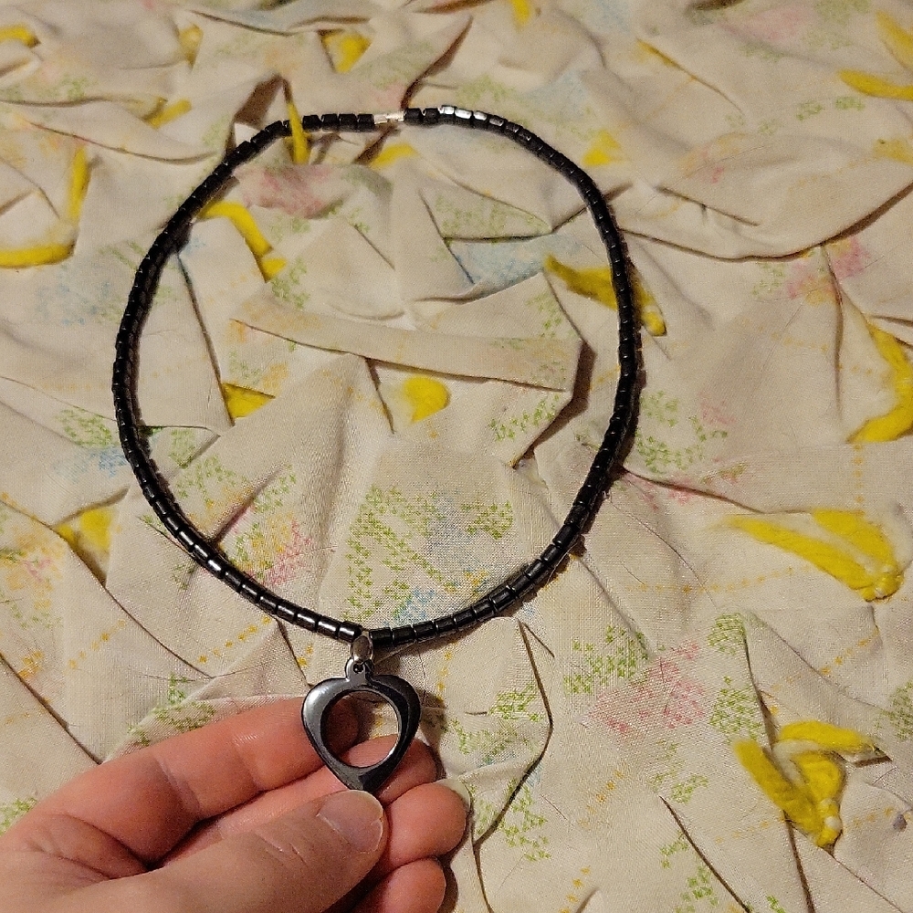 Hematite Beaded & Hematite Open Heart/Spade Pendant Necklace With Barrel Clasp